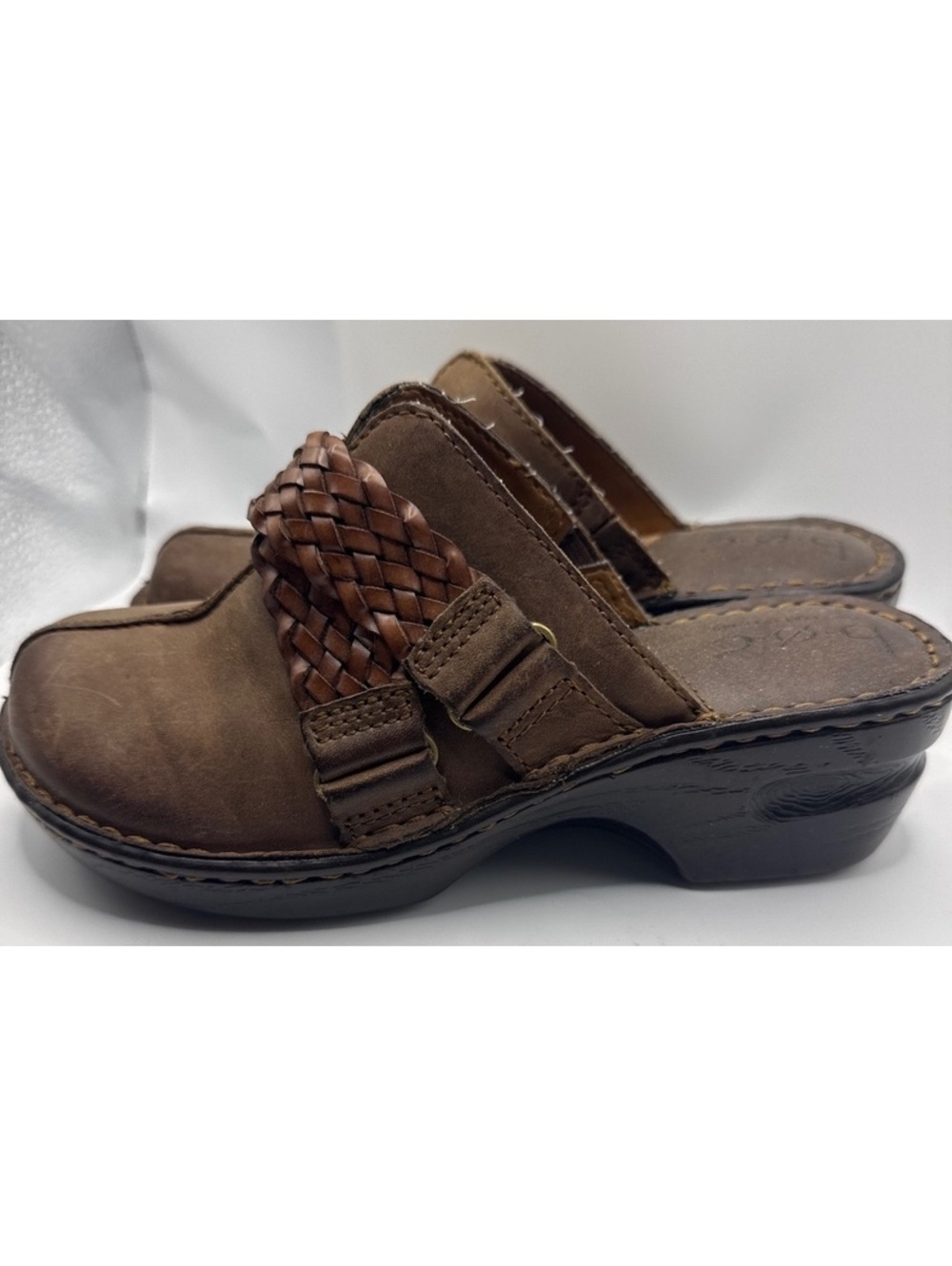 b.o.c. brown leather slip-on mule clogs woven braided strap size 6